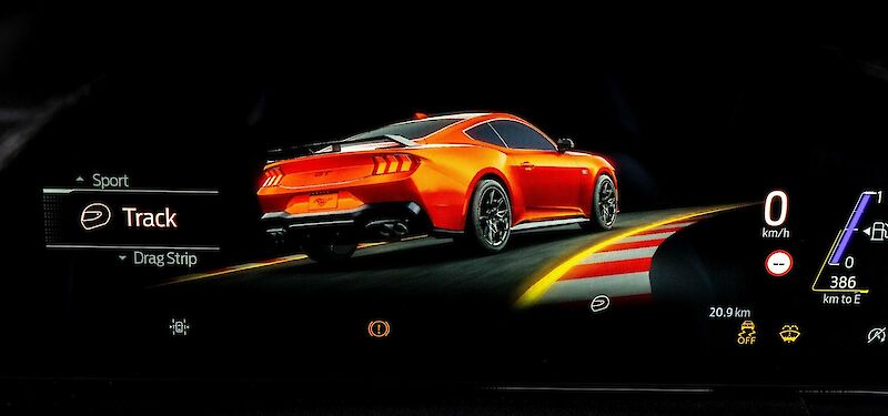 Ford Mustang vezetési mód választó